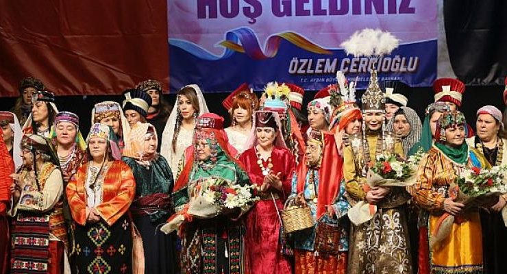 Aydın Büyükşehir Belediyesi 8 Mart Dünya Emekçi Kadınlar Günü Defilesi Düzenledi