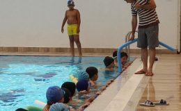 Elmalı ASFİM yaz yüzme kurslarına yoğun ilgi