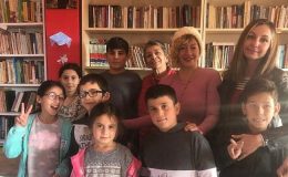 Foça Yeniköy’lü Çocuklara Oyunlu Konserli Etkinlik