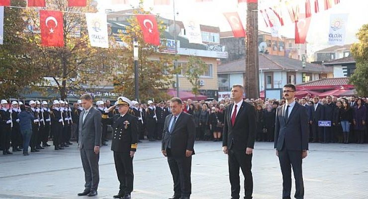 Gazi Mustafa Kemal Atatürk Gölcük’te Törenle Anıldı