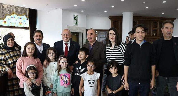 Keçiören Belediye Başkanı Turgut  Şeker Çocuklarla Buluştu