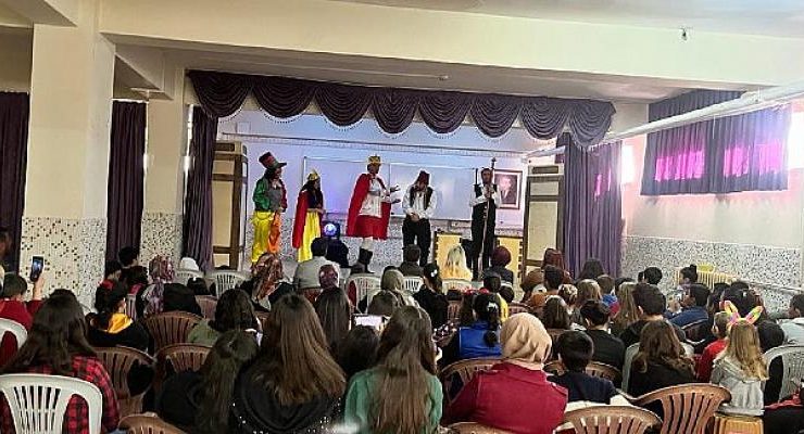 Nevşehir Belediyesi Kasaba ve Köyleri Gezip Çocukları Tiyatro İle Buluşturuyorlar
