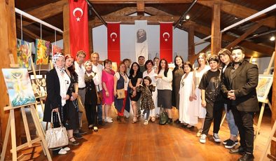 Selçuk Efes Kent Belleği, Anadolu'nun zengin kültürel mirasına dikkat çekmek amacıyla resim ve müziği buluşturan “Anadolu Kültürü Tanrıçaları" Multidisipliner Sergisi'ne ev sahipliği yapıyor