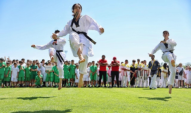 Sivas Belediyespor bünyesinde her yıl geleneksel olarak düzenlenen yaz spor okulu bu sene de kapılarını açtı